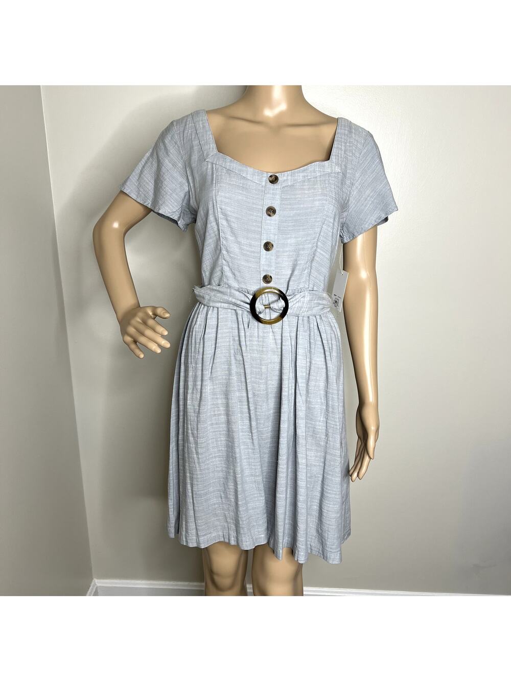 SO Circle Buckle Short Sleeve Dress